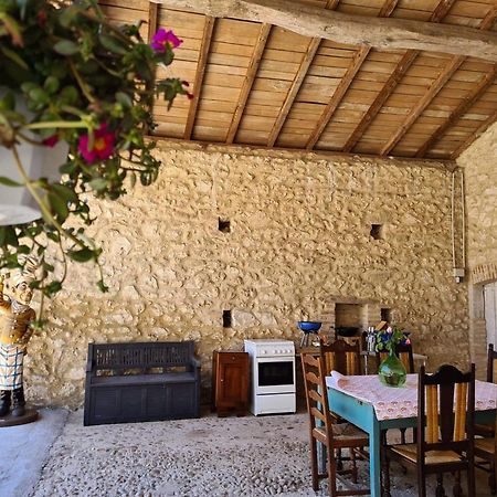 Le Coq En Repos Bed and Breakfast Saint-Sylvestre-sur-Lot Exteriör bild