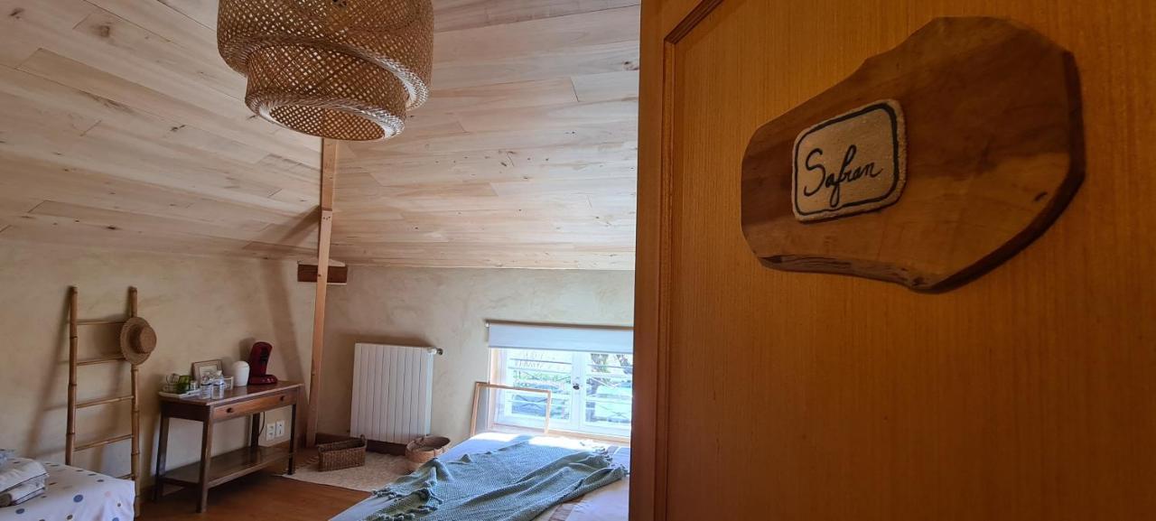 Le Coq En Repos Bed and Breakfast Saint-Sylvestre-sur-Lot Exteriör bild