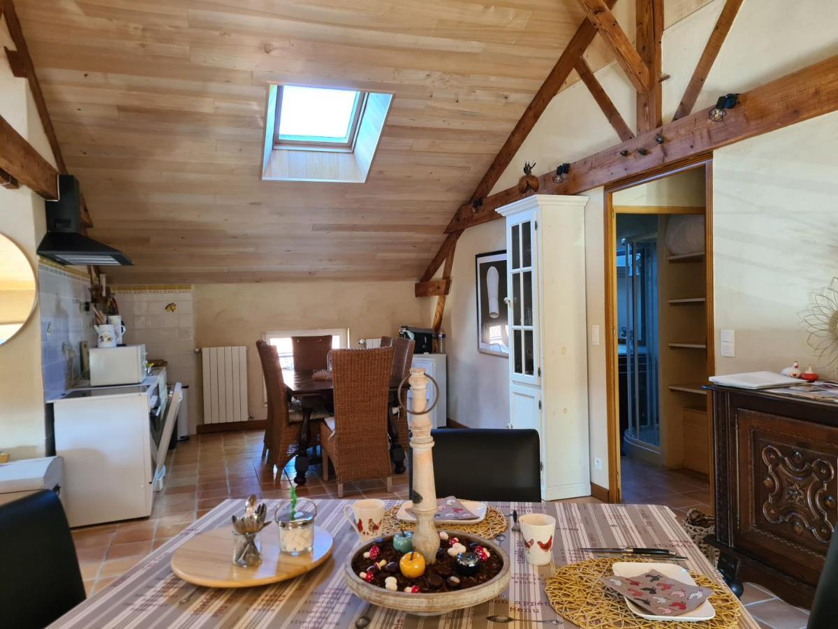 Le Coq En Repos Bed and Breakfast Saint-Sylvestre-sur-Lot Exteriör bild