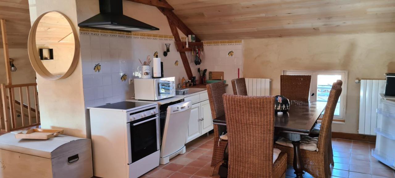 Le Coq En Repos Bed and Breakfast Saint-Sylvestre-sur-Lot Exteriör bild