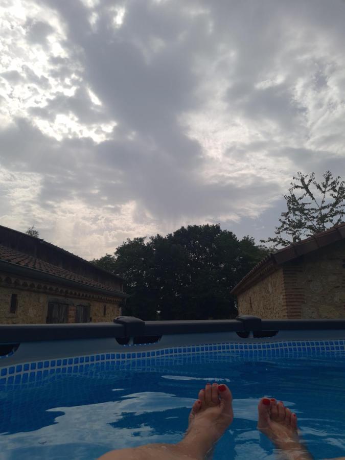 Le Coq En Repos Bed and Breakfast Saint-Sylvestre-sur-Lot Exteriör bild